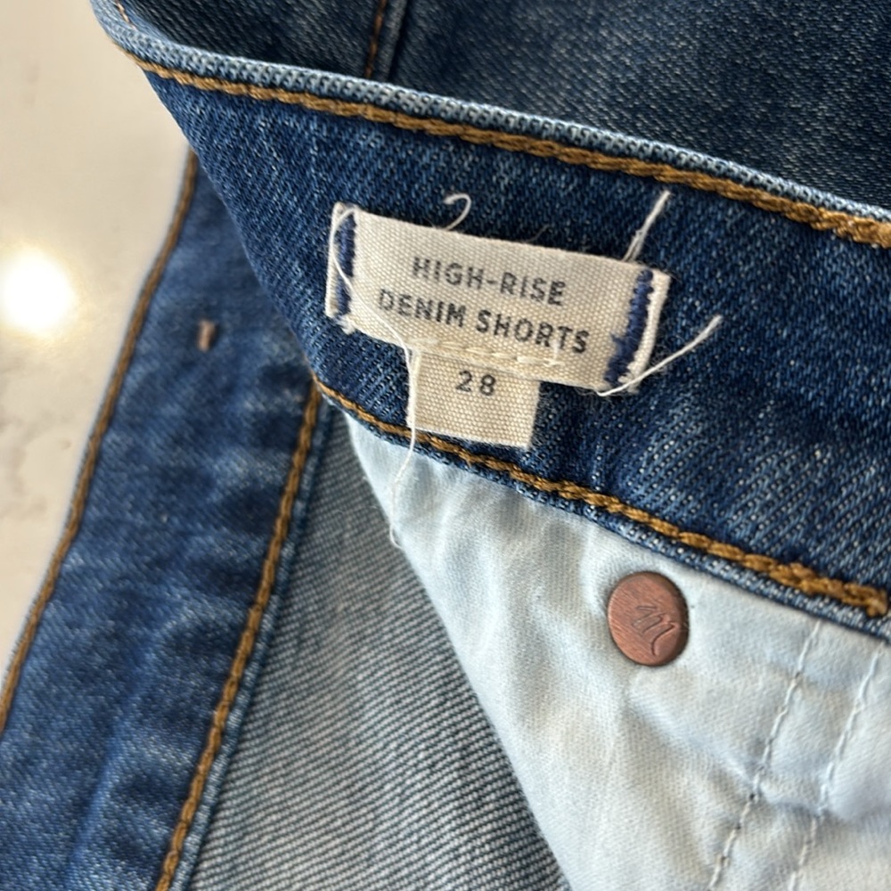 Madewell high rise denim shorts size 28 - Picture 3 of 5